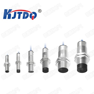 电容式接近开关组图.jpg 电容式接近开关组图.jpg